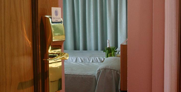 Hotel Cervantes Alicante Ngoại thất bức ảnh