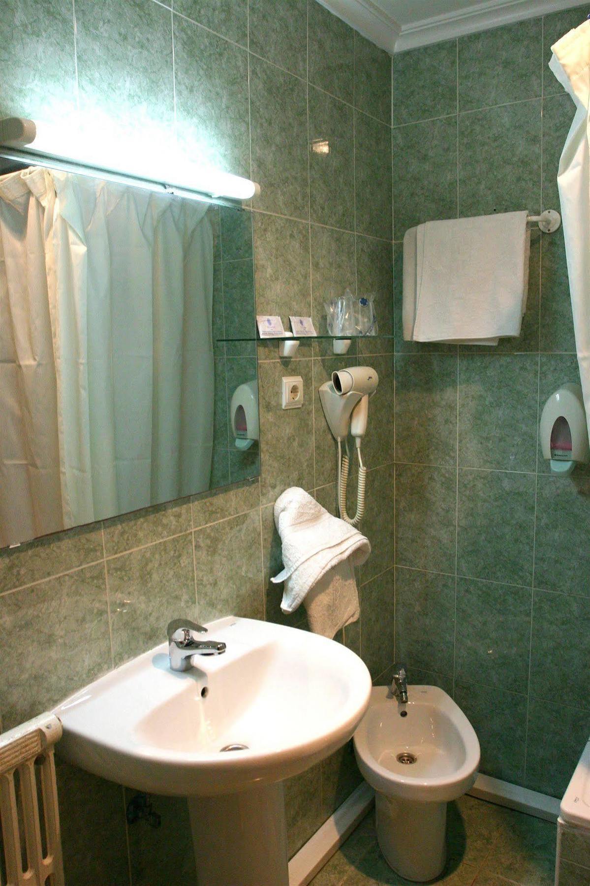 Hotel Cervantes Alicante Ngoại thất bức ảnh